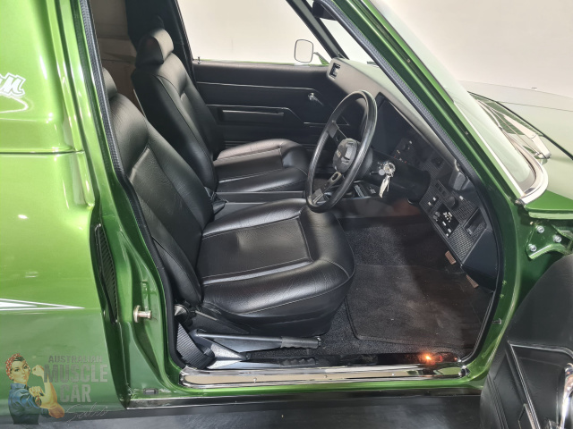 1974 HOLDEN SANDMAN HQ 4 SPEED MANUAL PANEL VAN