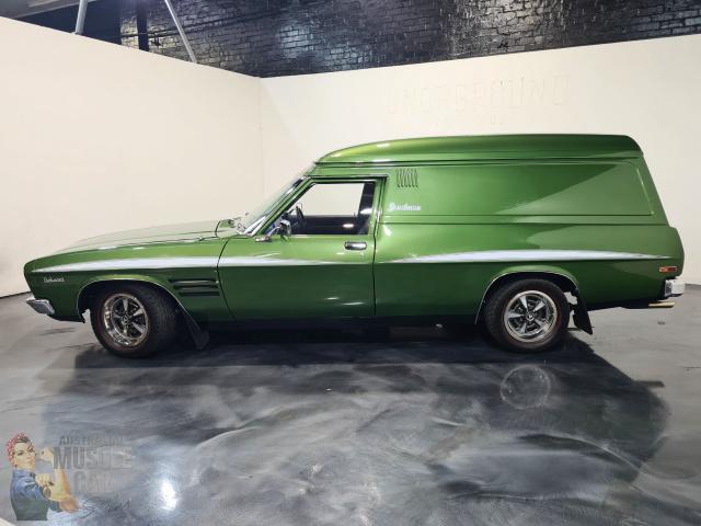 1974 HOLDEN SANDMAN HQ 4 SPEED MANUAL PANEL VAN