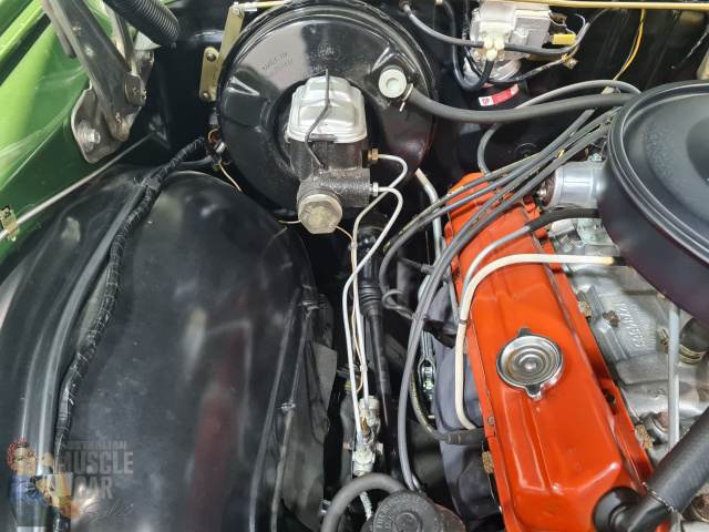 1974 HOLDEN SANDMAN HQ 4 SPEED MANUAL PANEL VAN
