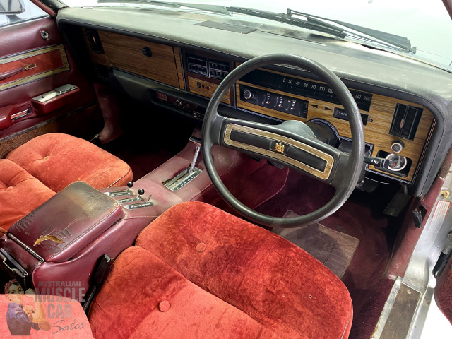 1977 FORD LTD P6 SILVER MONARCH P6 3 SPEED AUTOMATIC SEDAN