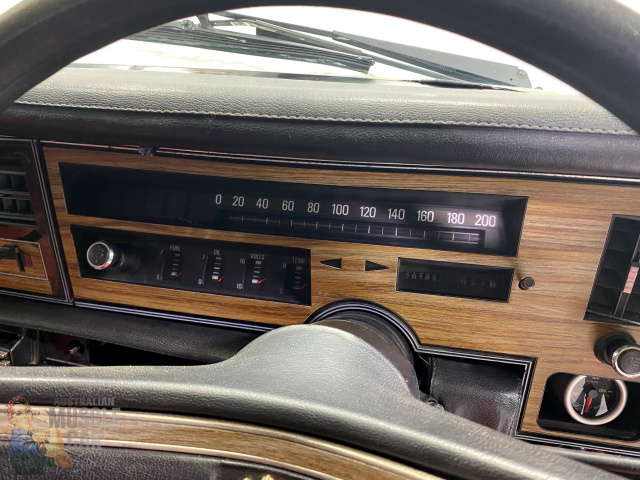 1977 FORD LTD P6 SILVER MONARCH P6 3 SPEED AUTOMATIC SEDAN
