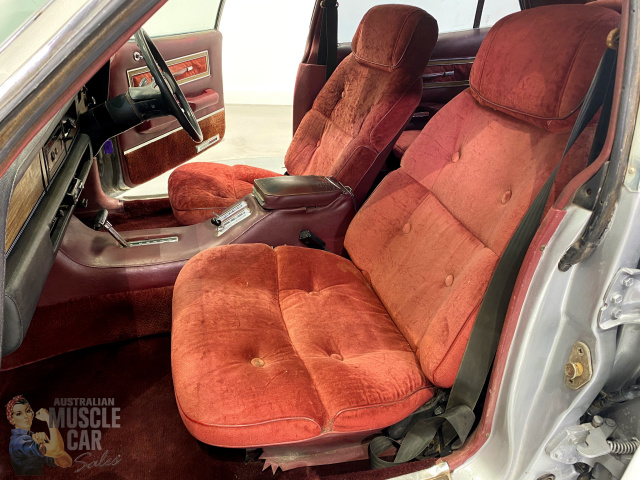 1977 FORD LTD P6 SILVER MONARCH P6 3 SPEED AUTOMATIC SEDAN