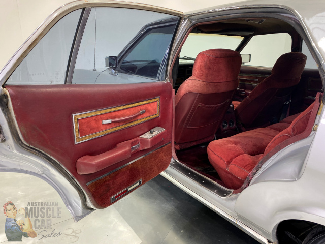 1977 FORD LTD P6 SILVER MONARCH P6 3 SPEED AUTOMATIC SEDAN