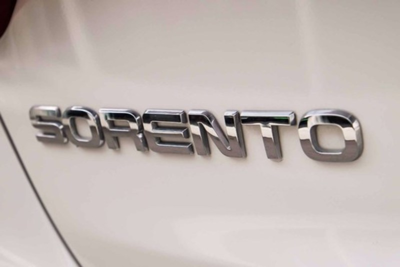 2014 KIA SORENTO SI XM