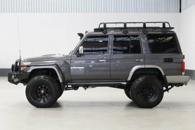 2012 TOYOTA LANDCRUISER GXL (4x4) VDJ76R MY12 UPDATE