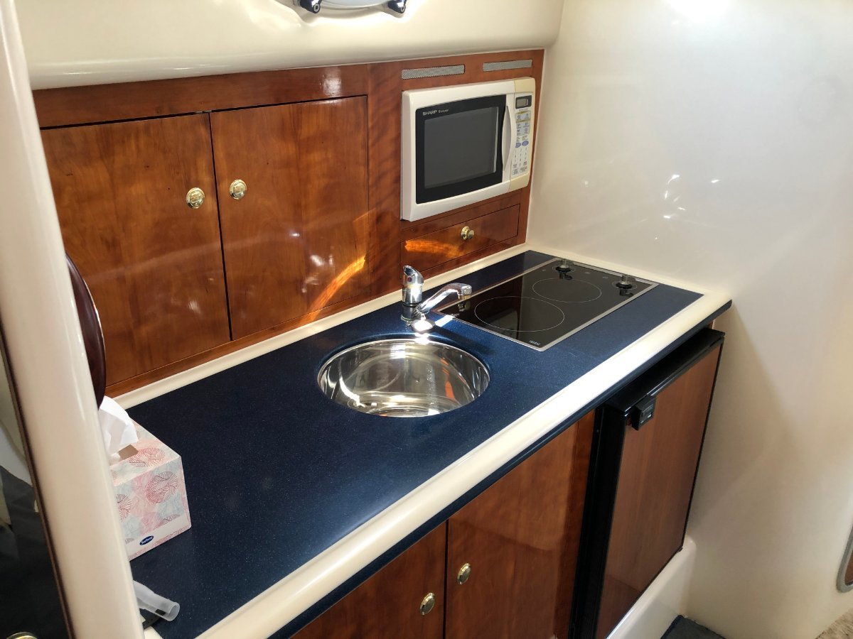 2001 SUNRUNNER 3700 CRUISER