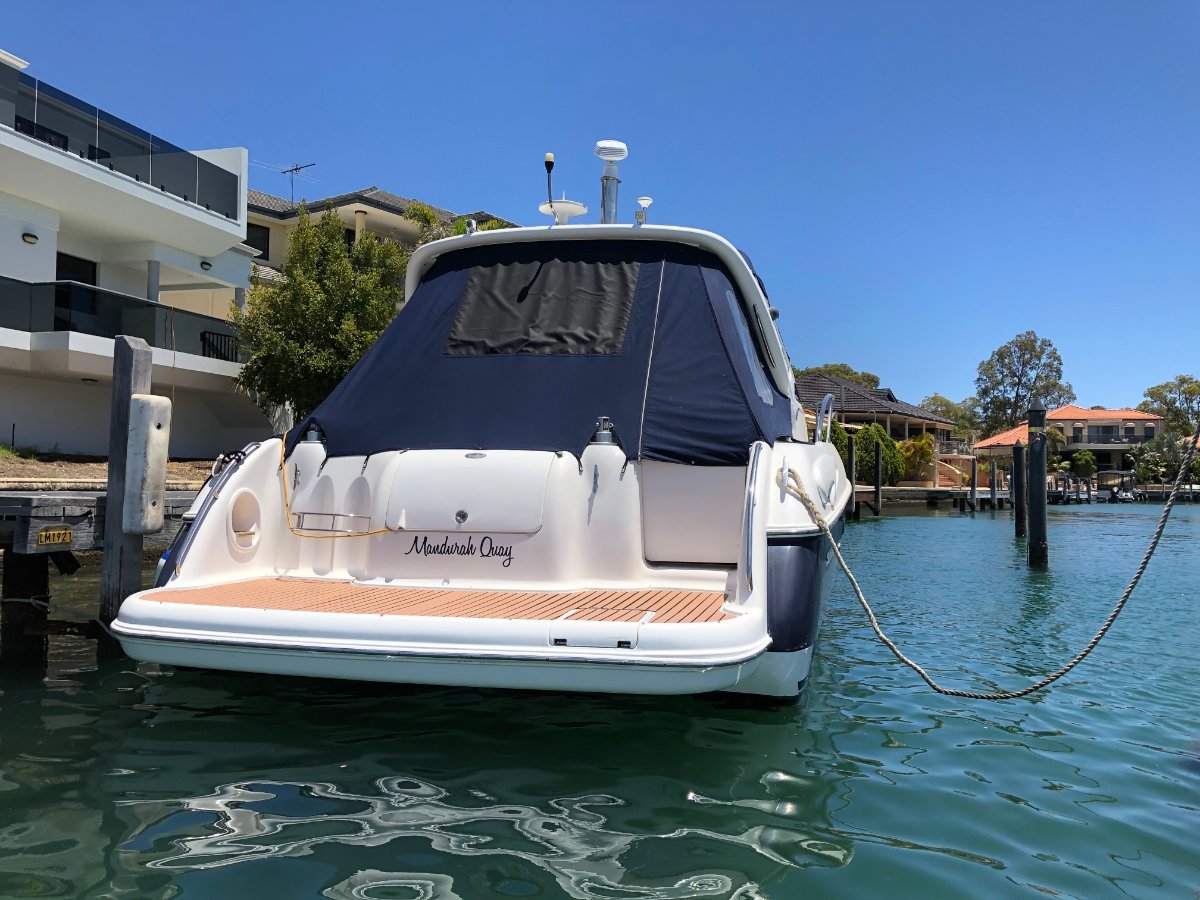 2001 SUNRUNNER 3700 CRUISER