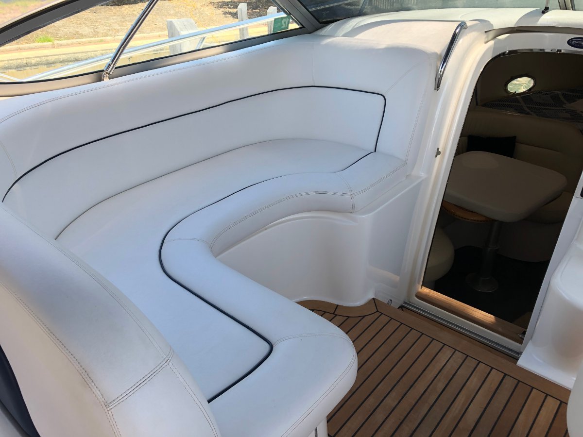 2001 SUNRUNNER 3700 CRUISER