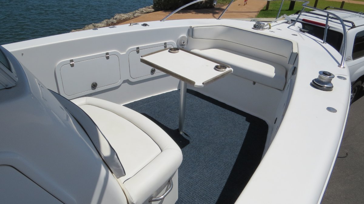 2008 FURY 282 CENTRE CONSOLE