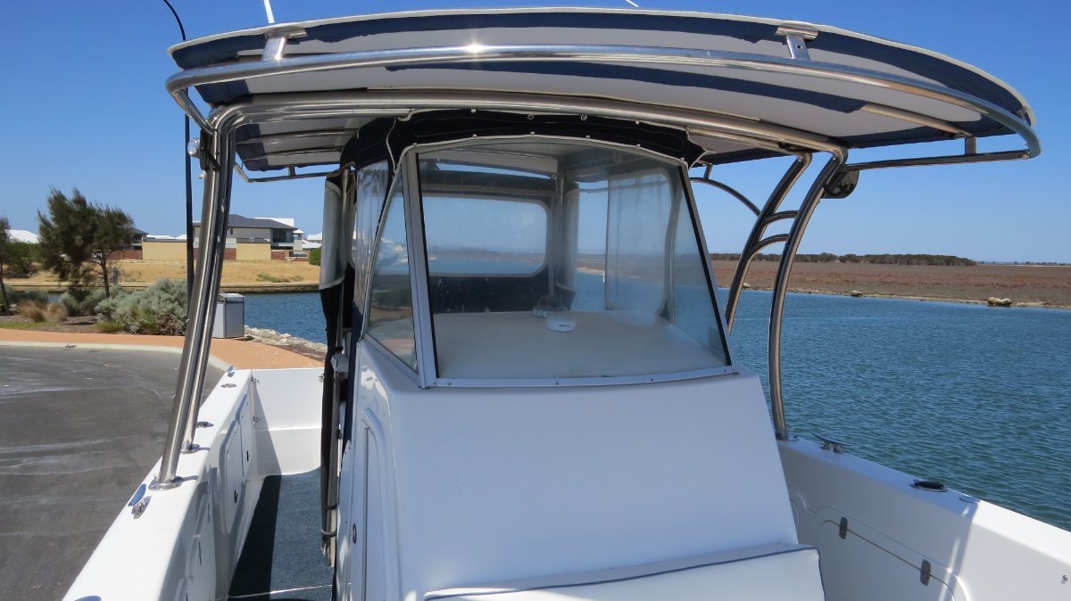 2008 FURY 282 CENTRE CONSOLE