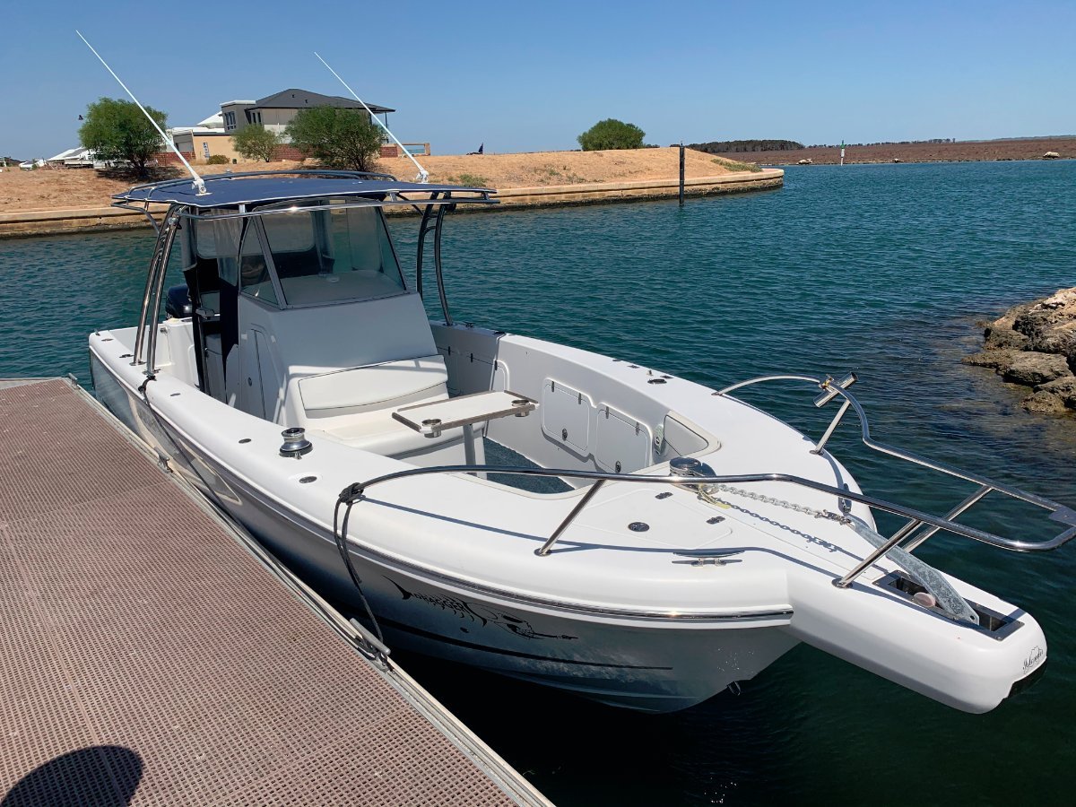 2008 FURY 282 CENTRE CONSOLE