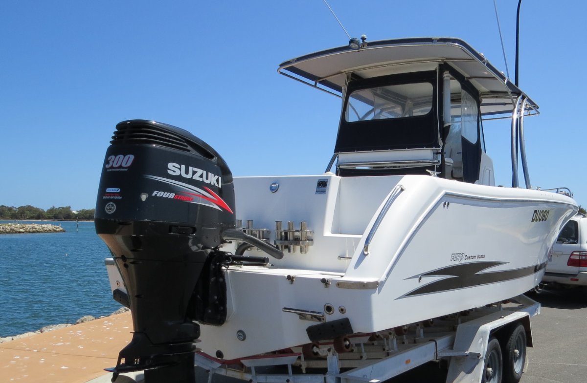 2008 FURY 282 CENTRE CONSOLE