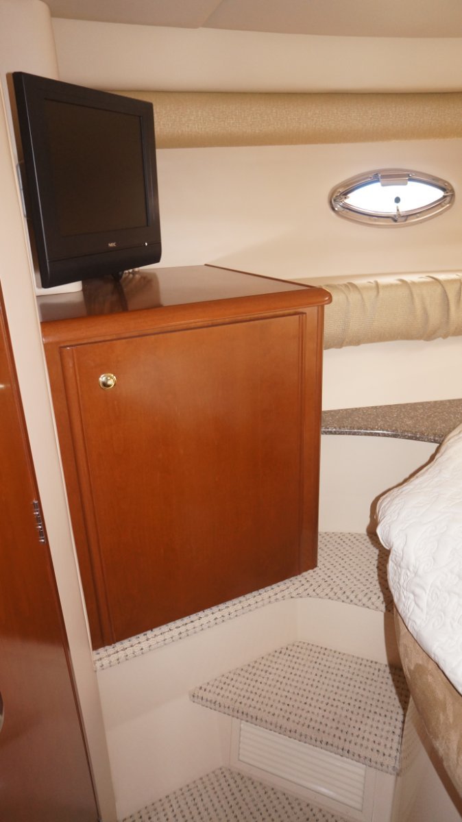 2005 MERIDIAN 411 FLYBRIDGE CRUISER