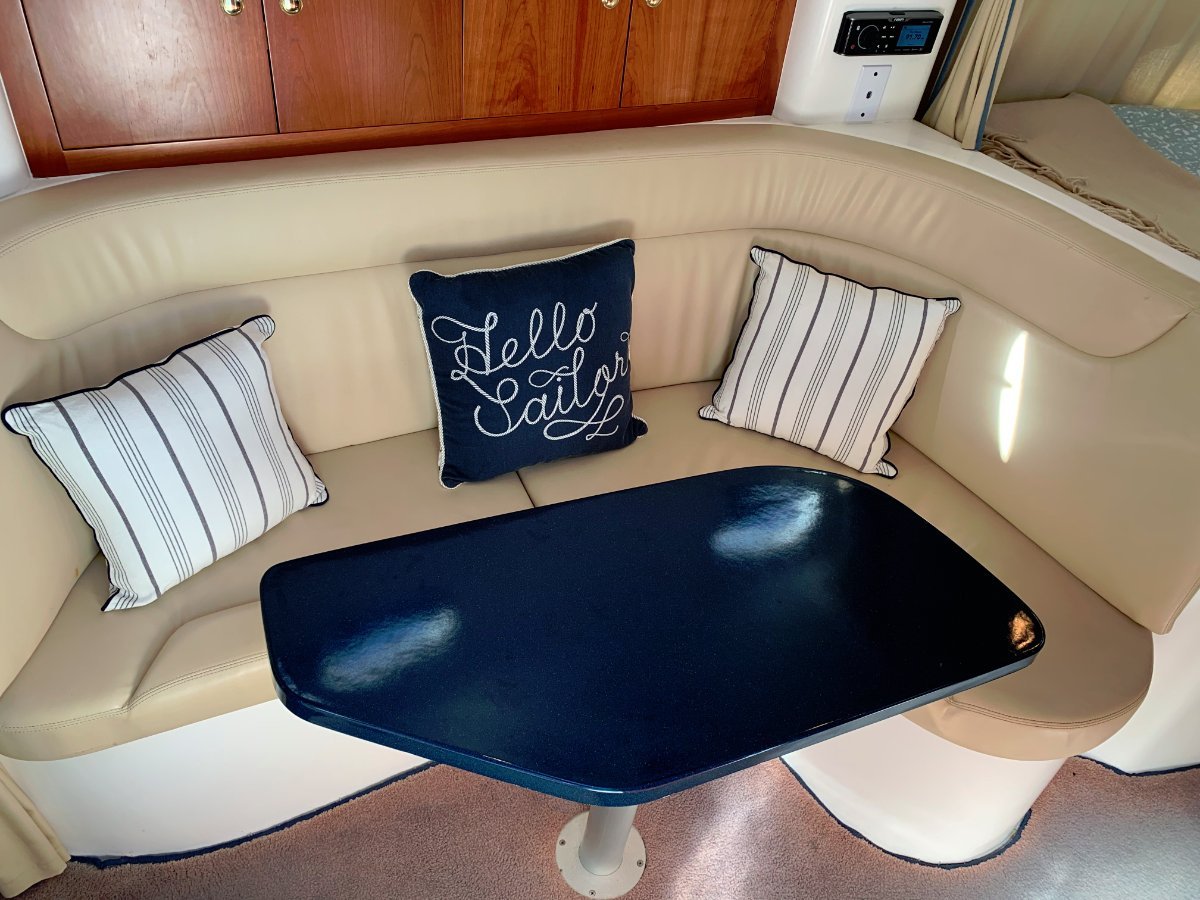 2006 SUNRUNNER 3300 SPORTS CRUISER