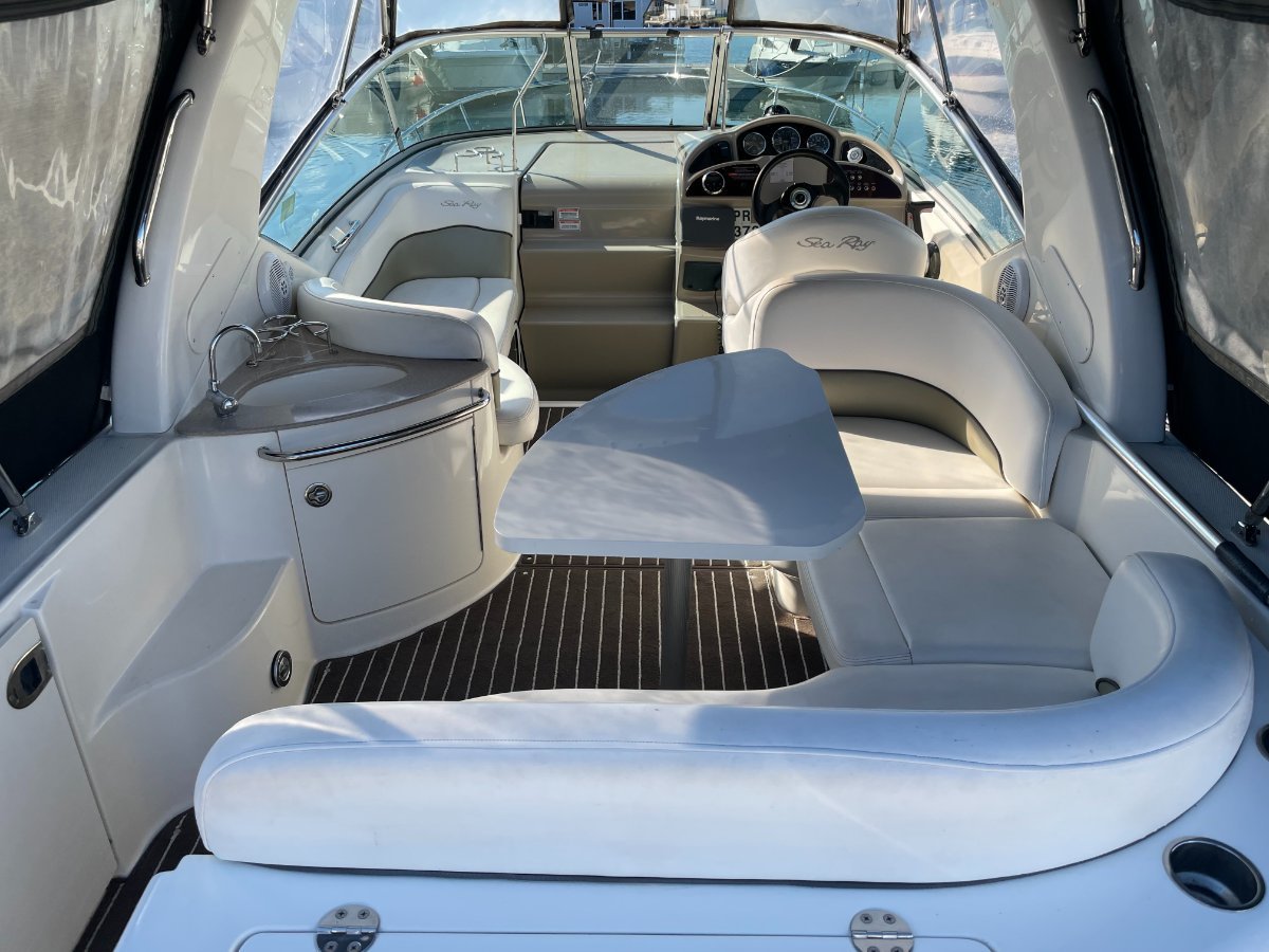 2006 SEA RAY 260 SUNDANCER SPORTS CRUISER