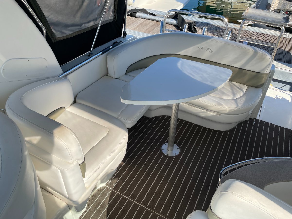 2006 SEA RAY 260 SUNDANCER SPORTS CRUISER