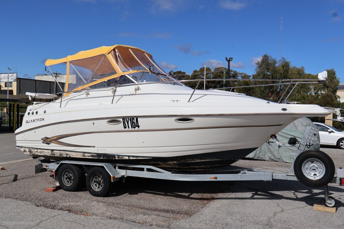 2004 GLASTRON GS 249 SPORTS CRUISER