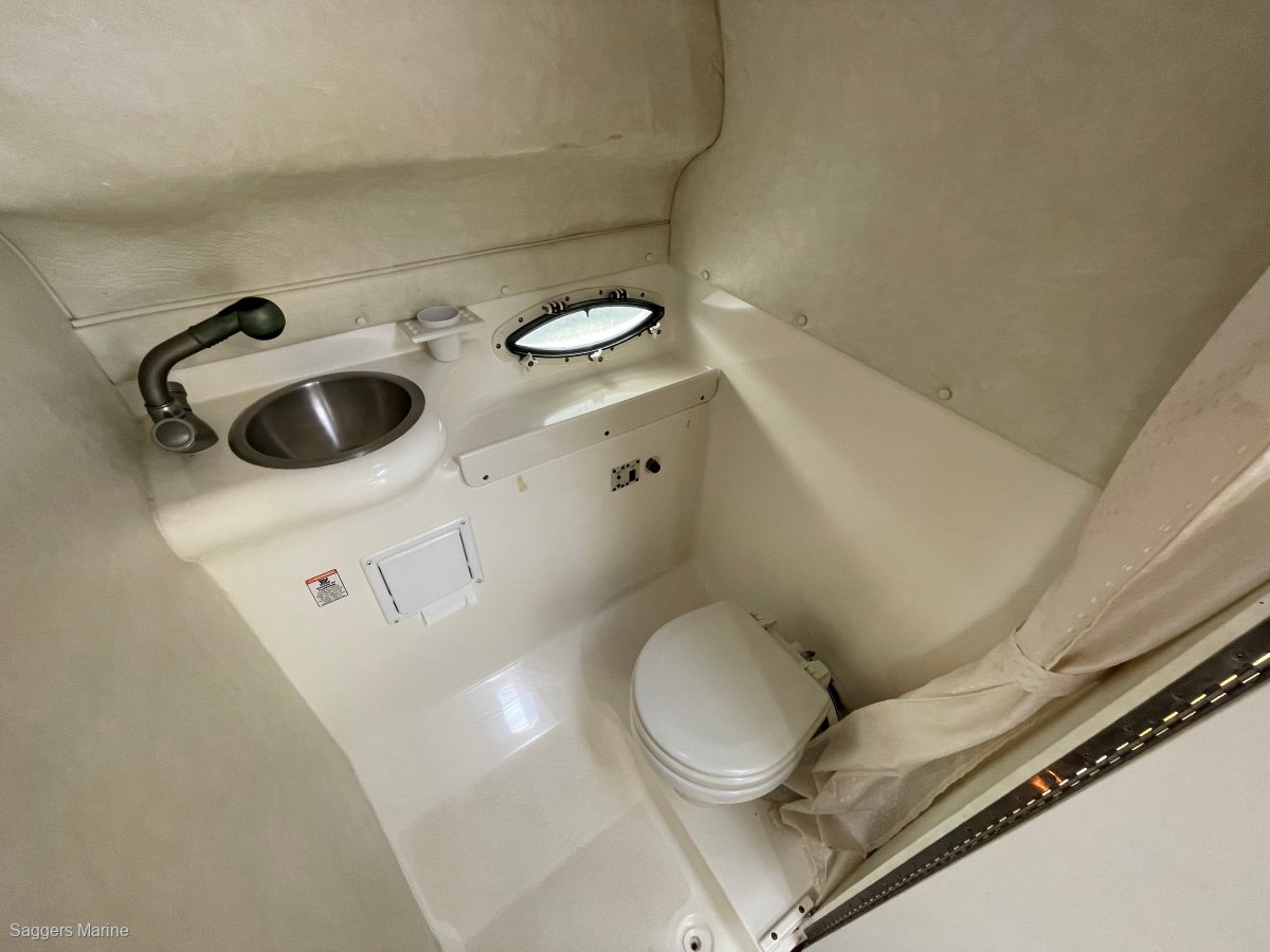 2004 GLASTRON GS 249 SPORTS CRUISER