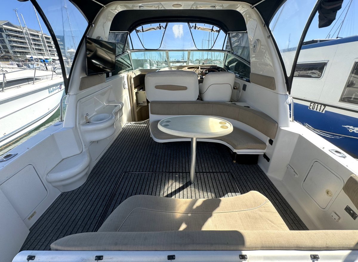 1998 SEA RAY 310 SUNDANCER SPORTS CRUISER