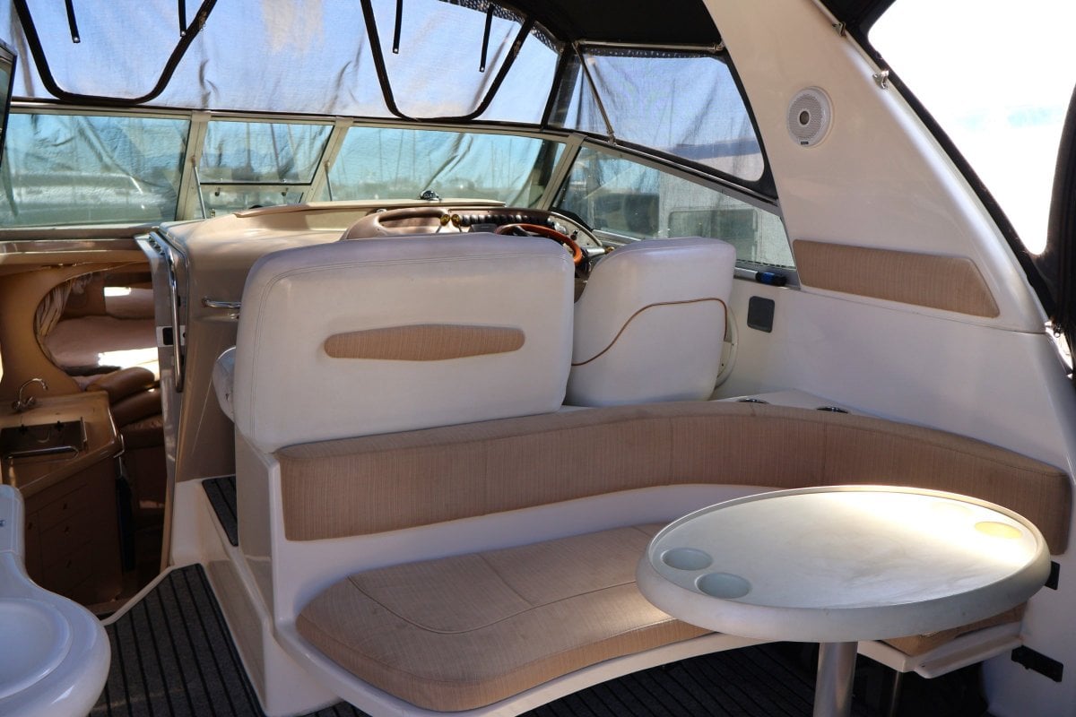 1998 SEA RAY 310 SUNDANCER SPORTS CRUISER