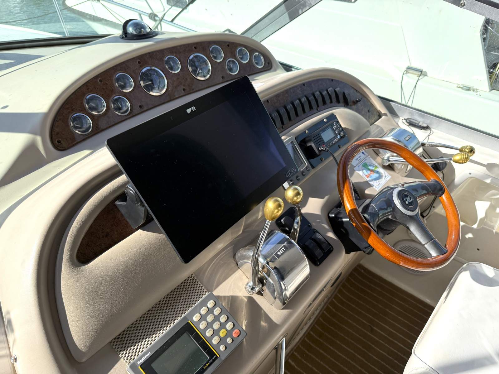 2000 SEA RAY 310 SUNDANCER SPORTS CRUISER