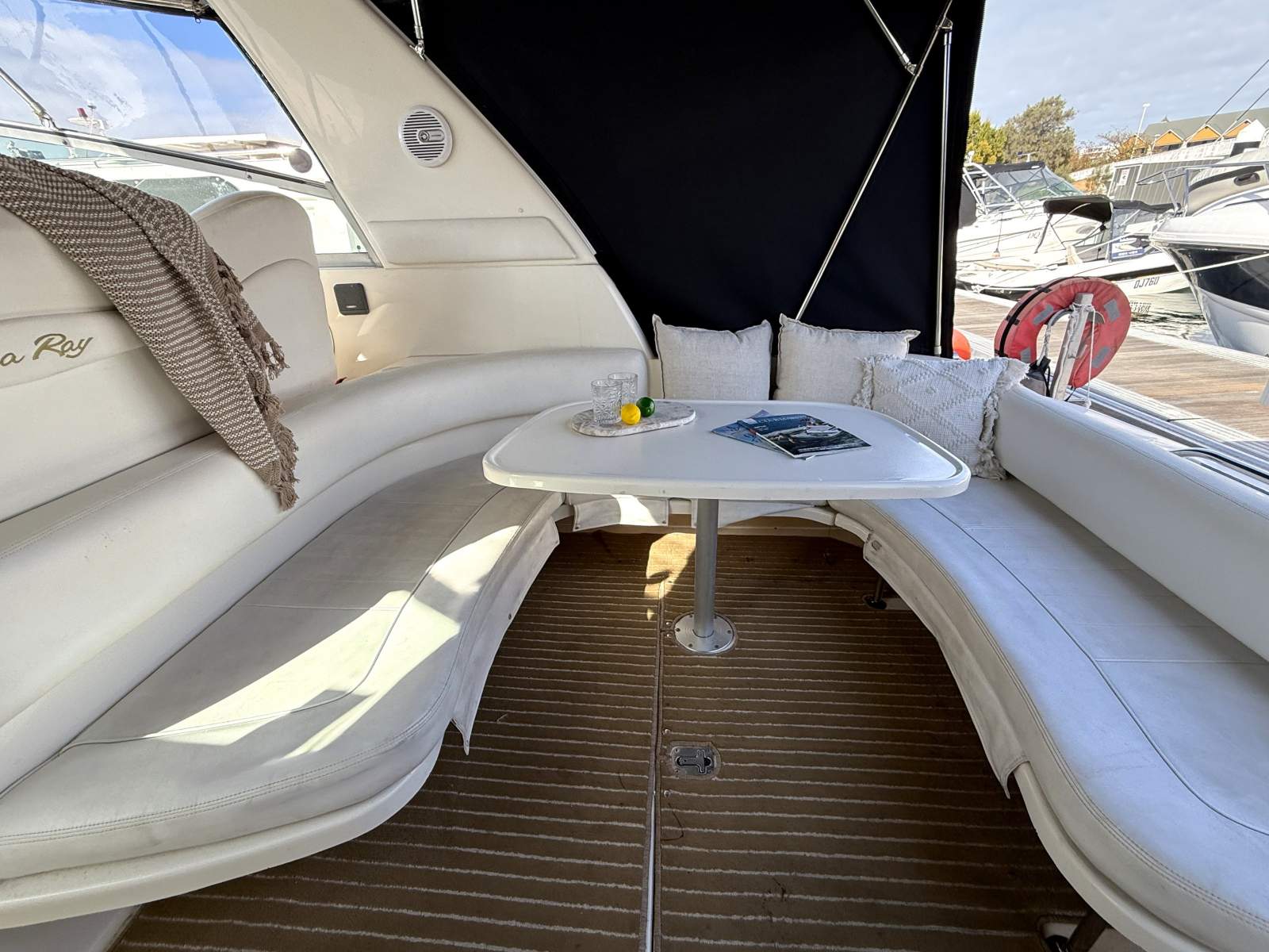 2000 SEA RAY 310 SUNDANCER SPORTS CRUISER