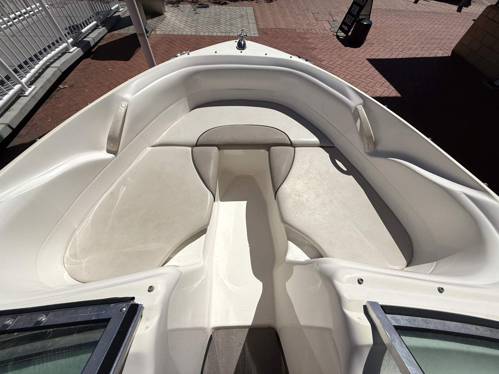 2006 SEA RAY 180 SPORTS RUNABOUT