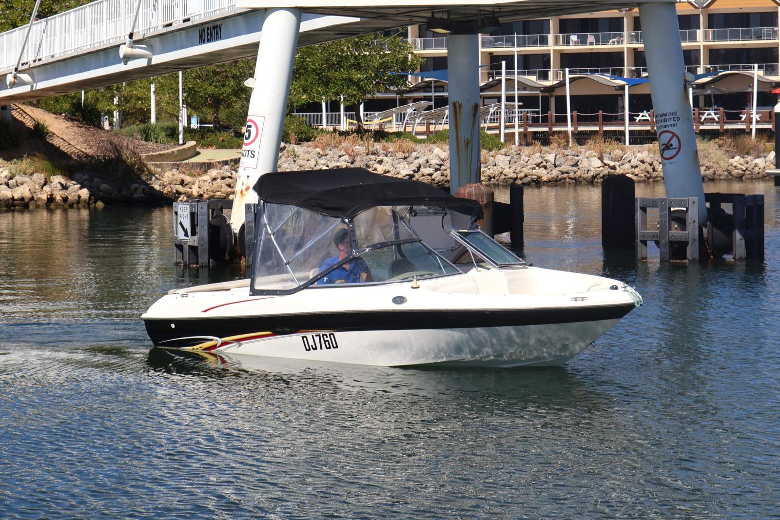 2006 SEA RAY 180 SPORTS RUNABOUT