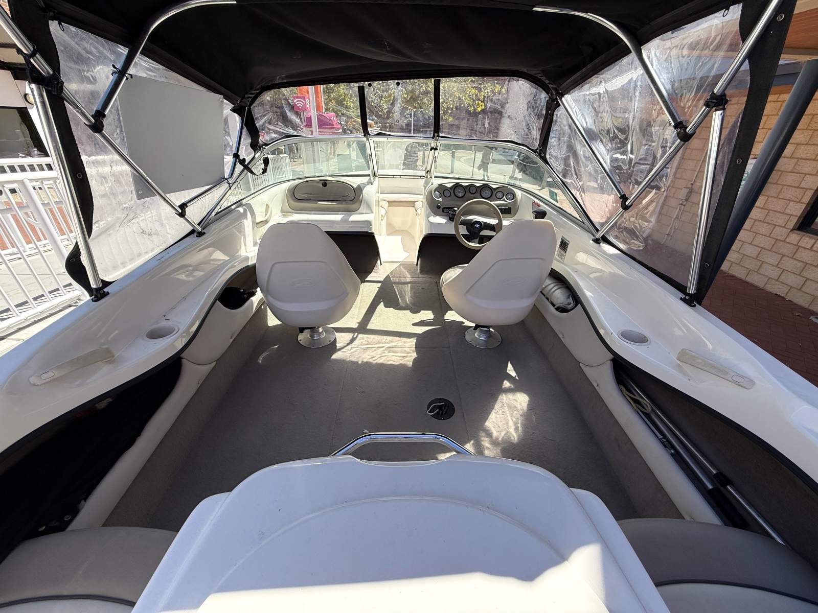 2006 SEA RAY 180 SPORTS RUNABOUT