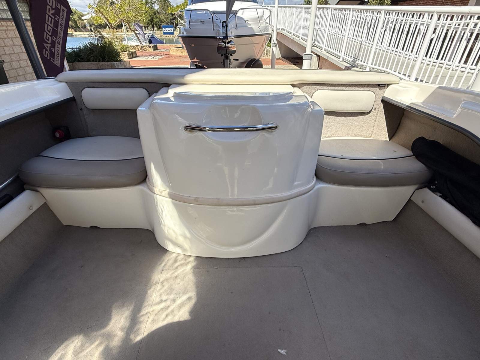 2006 SEA RAY 180 SPORTS RUNABOUT