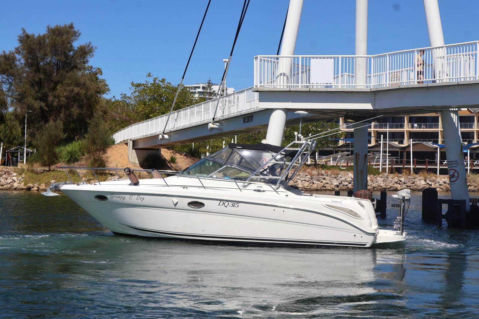 2002 SEA RAY 315 AMBERJACK CRUISER