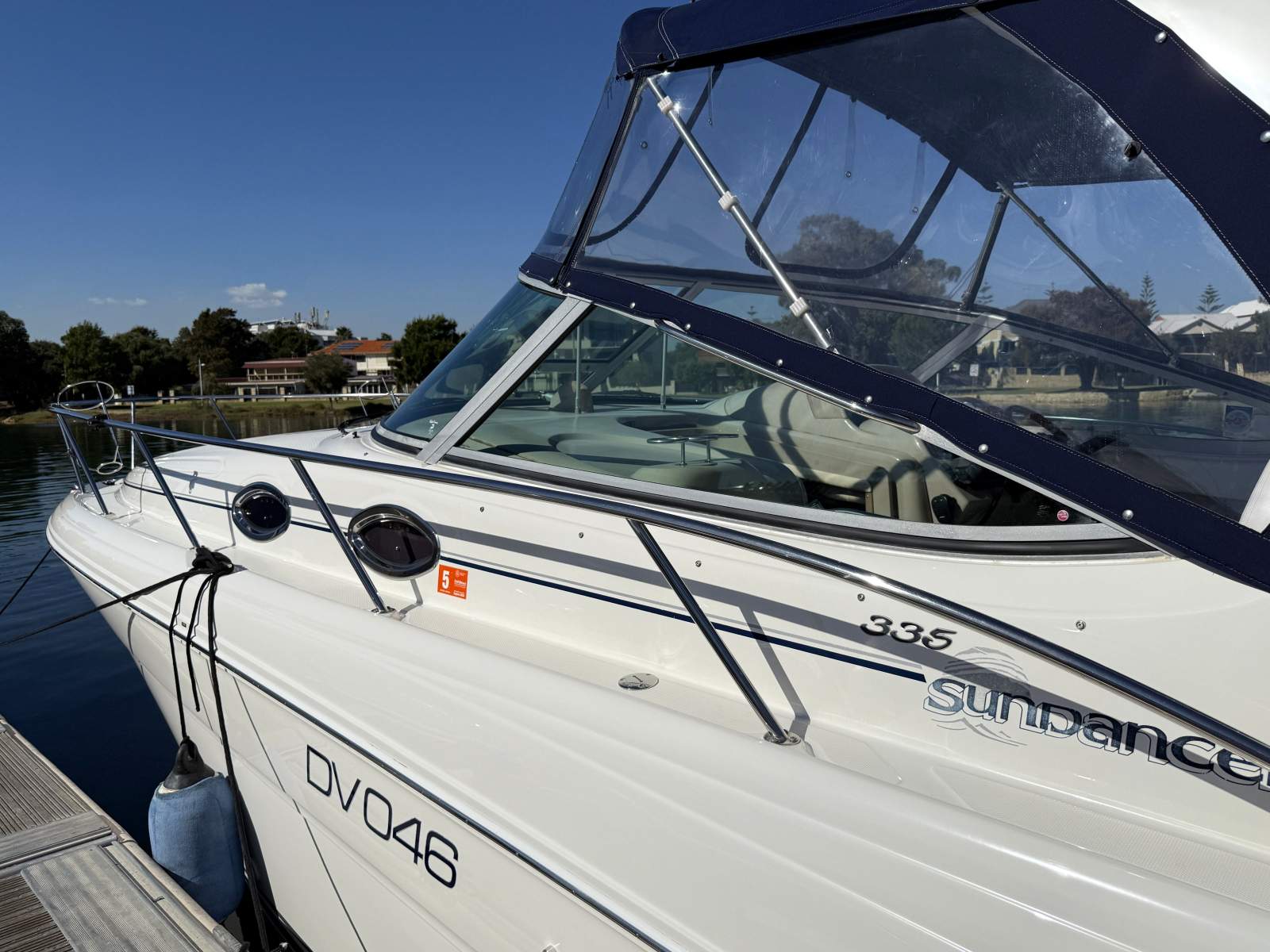 2004 SEA RAY 335 MY04 SUNDANCER SPORTS CRUISER