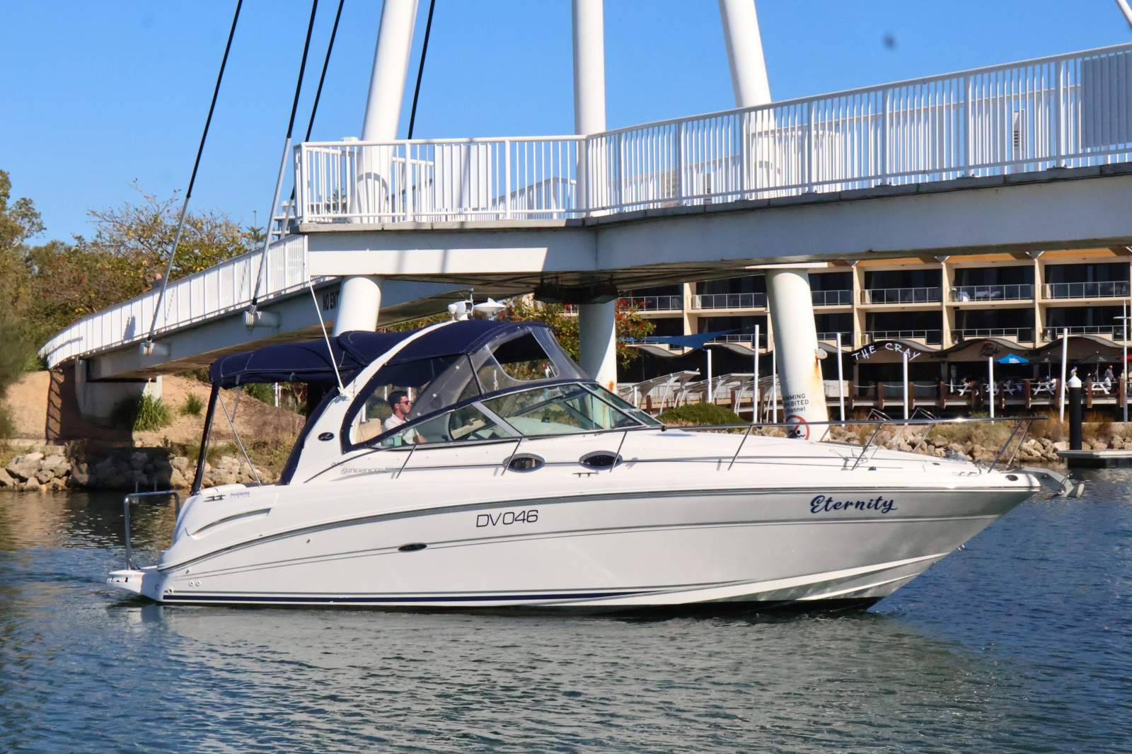 2004 SEA RAY 335 MY04 SUNDANCER SPORTS CRUISER