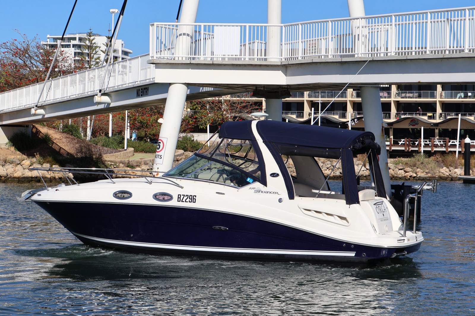 2005 SEA RAY 275 SUNDANCER CRUISER