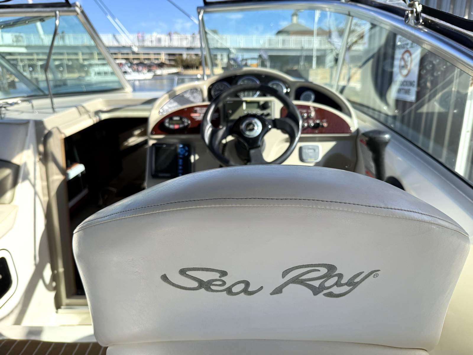 2005 SEA RAY 275 SUNDANCER CRUISER