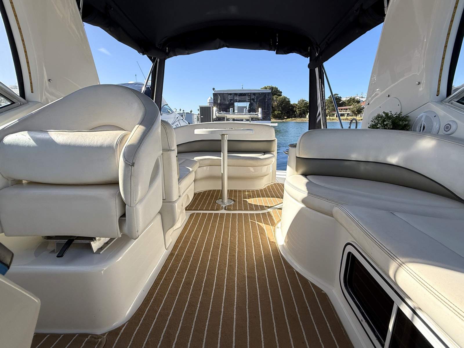 2005 SEA RAY 275 SUNDANCER CRUISER