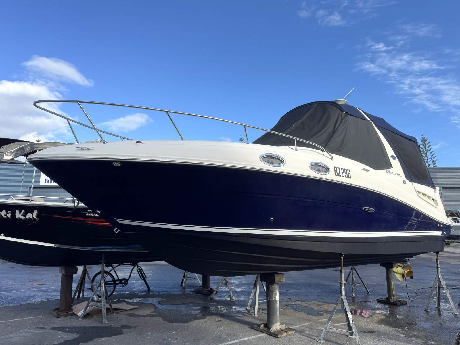 2005 SEA RAY 275 SUNDANCER CRUISER