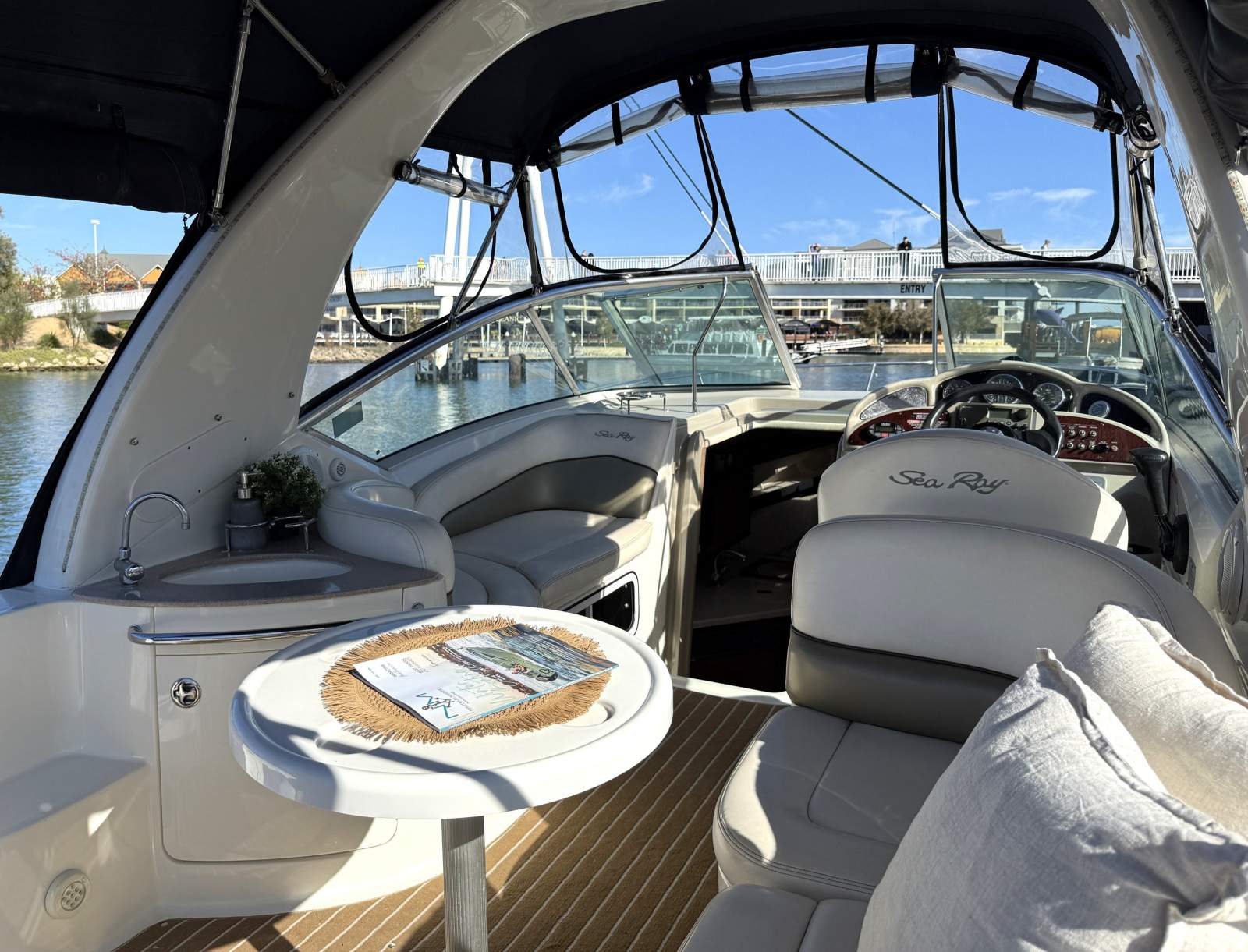 2005 SEA RAY 275 SUNDANCER CRUISER