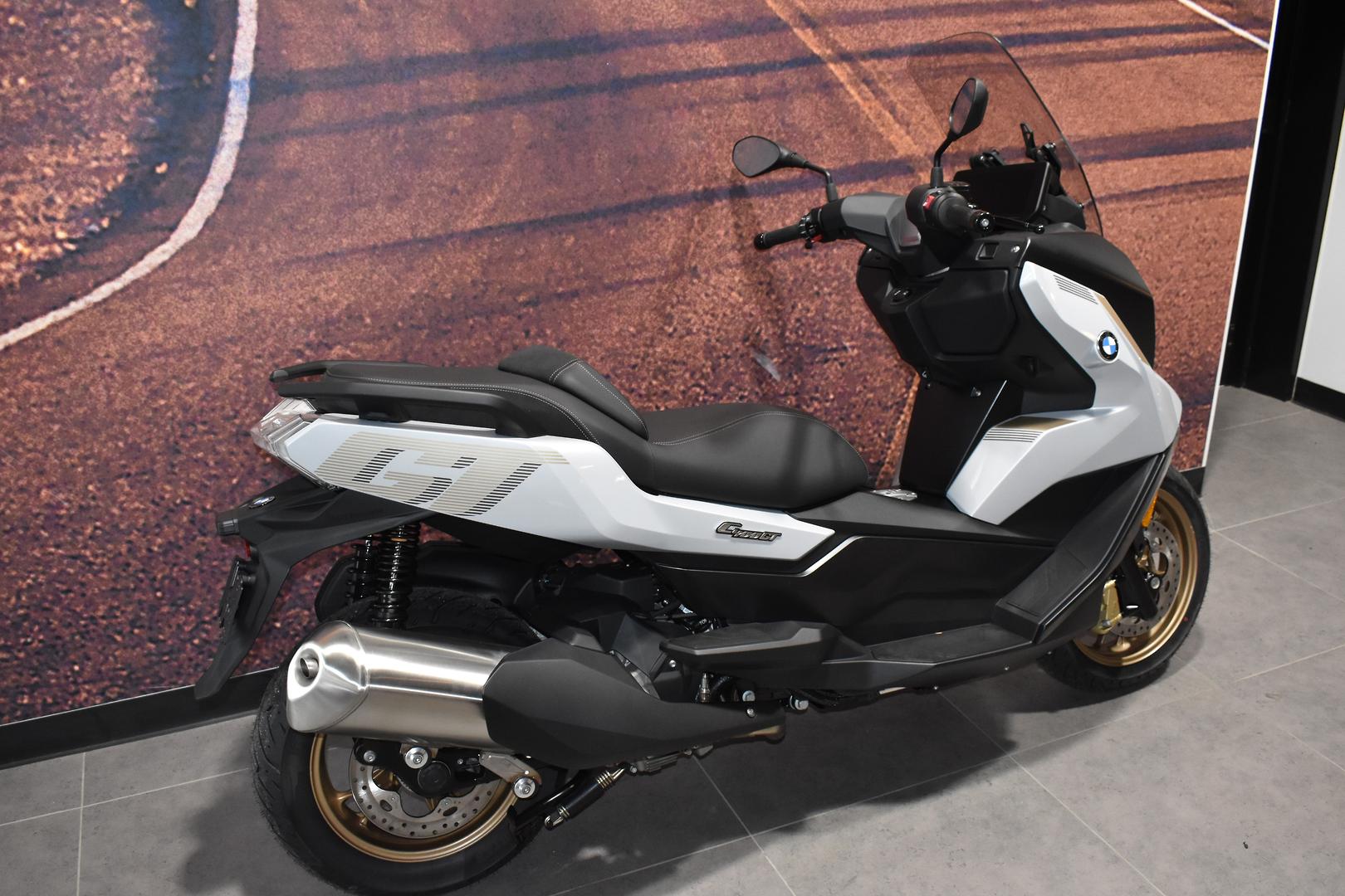 2025 BMW C 400 GT ION SCOOTER