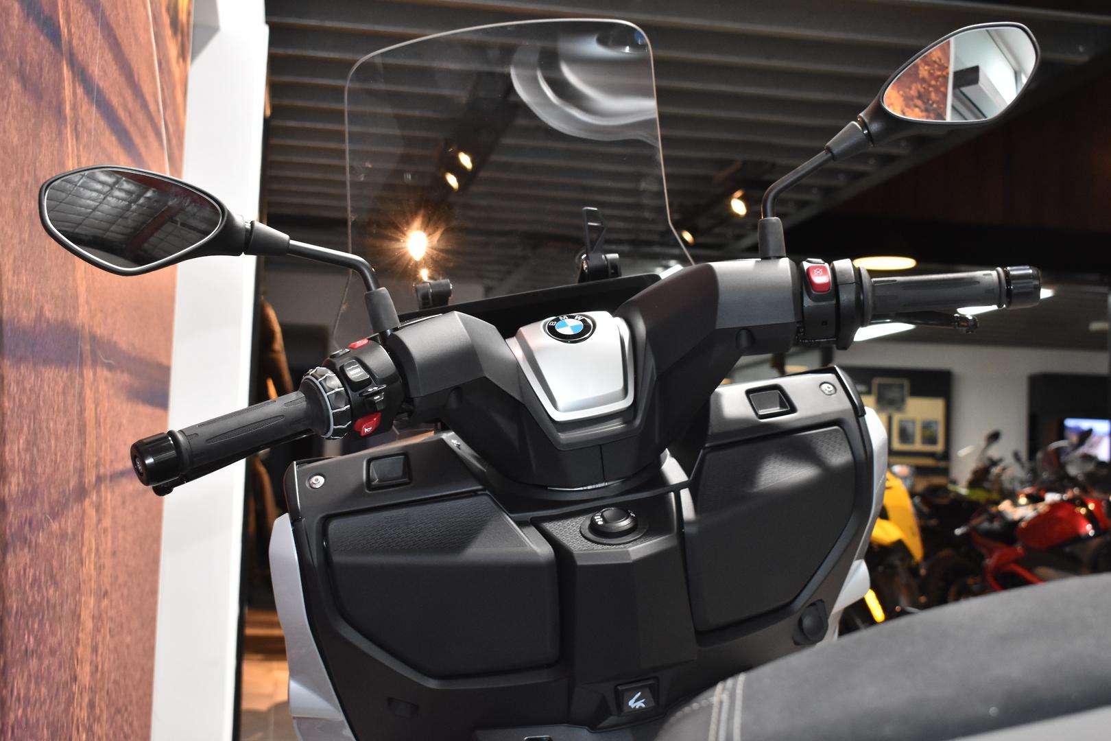 2025 BMW C 400 GT ION SCOOTER