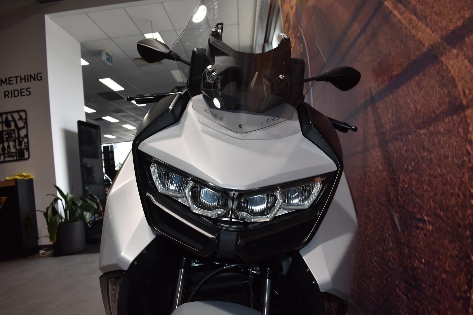 2025 BMW C 400 GT ION SCOOTER