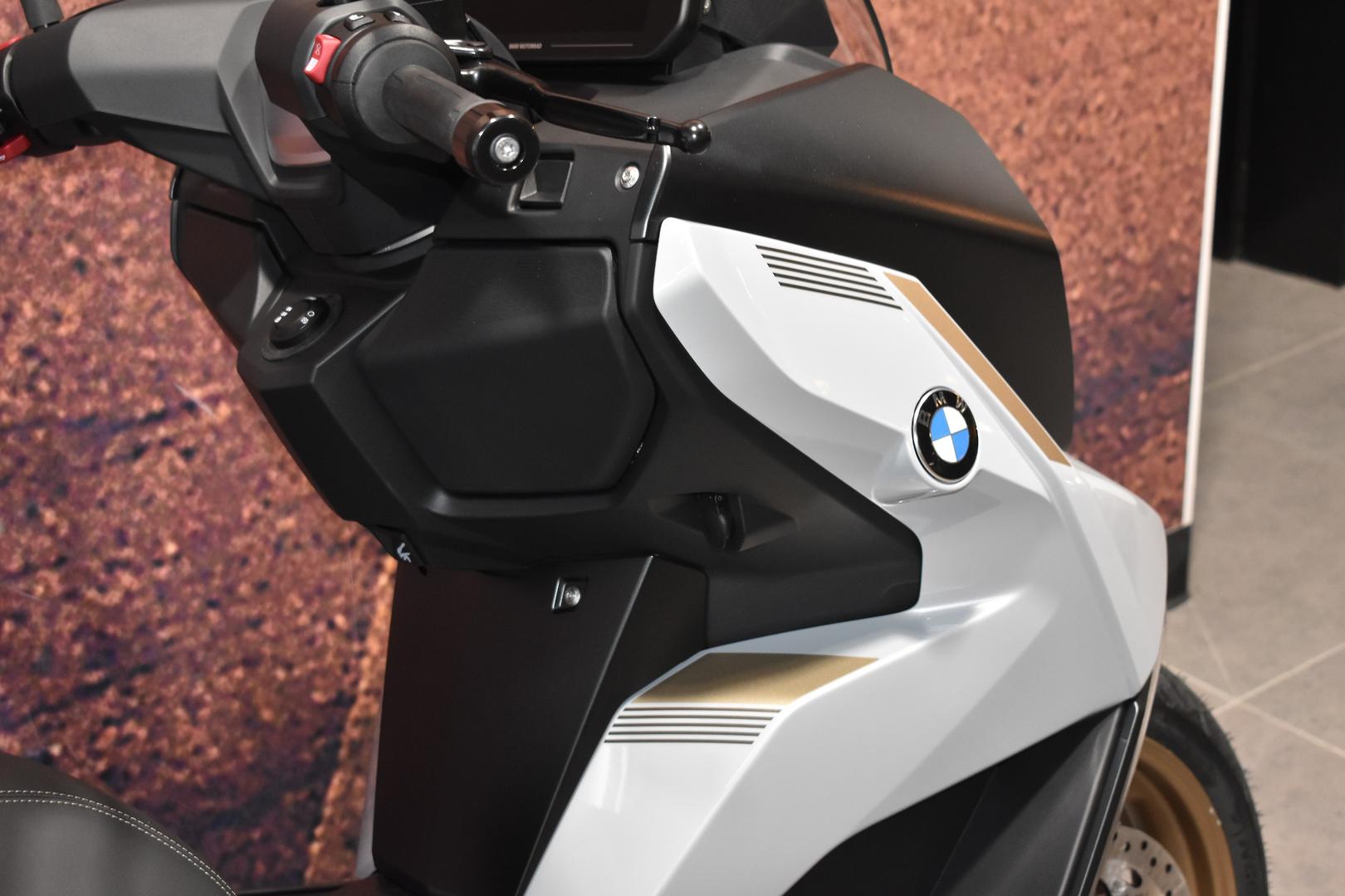 2025 BMW C 400 GT ION SCOOTER
