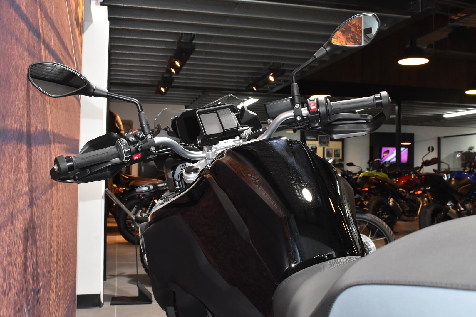 2024 BMW F 800 GS TRIPLE BLACK DUAL SPORTS