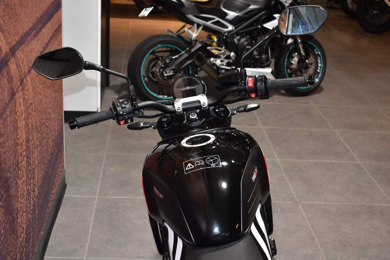 2025 TRIUMPH TRIDENT 660 ROAD