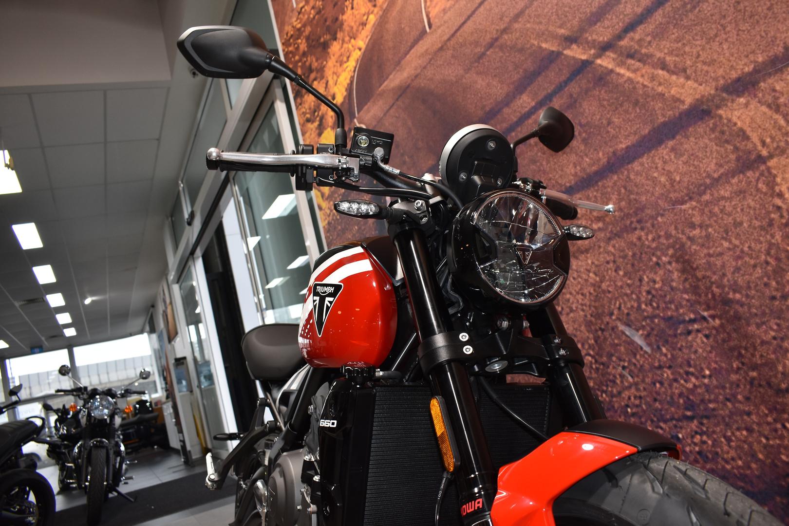 2025 TRIUMPH TRIDENT 660 ROAD