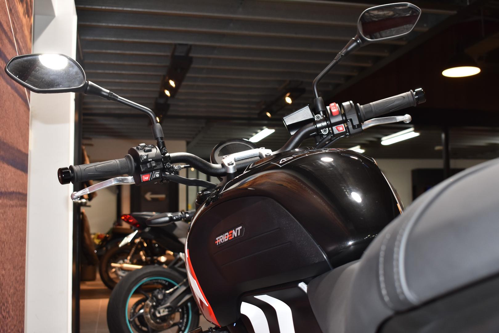 2025 TRIUMPH TRIDENT 660 ROAD