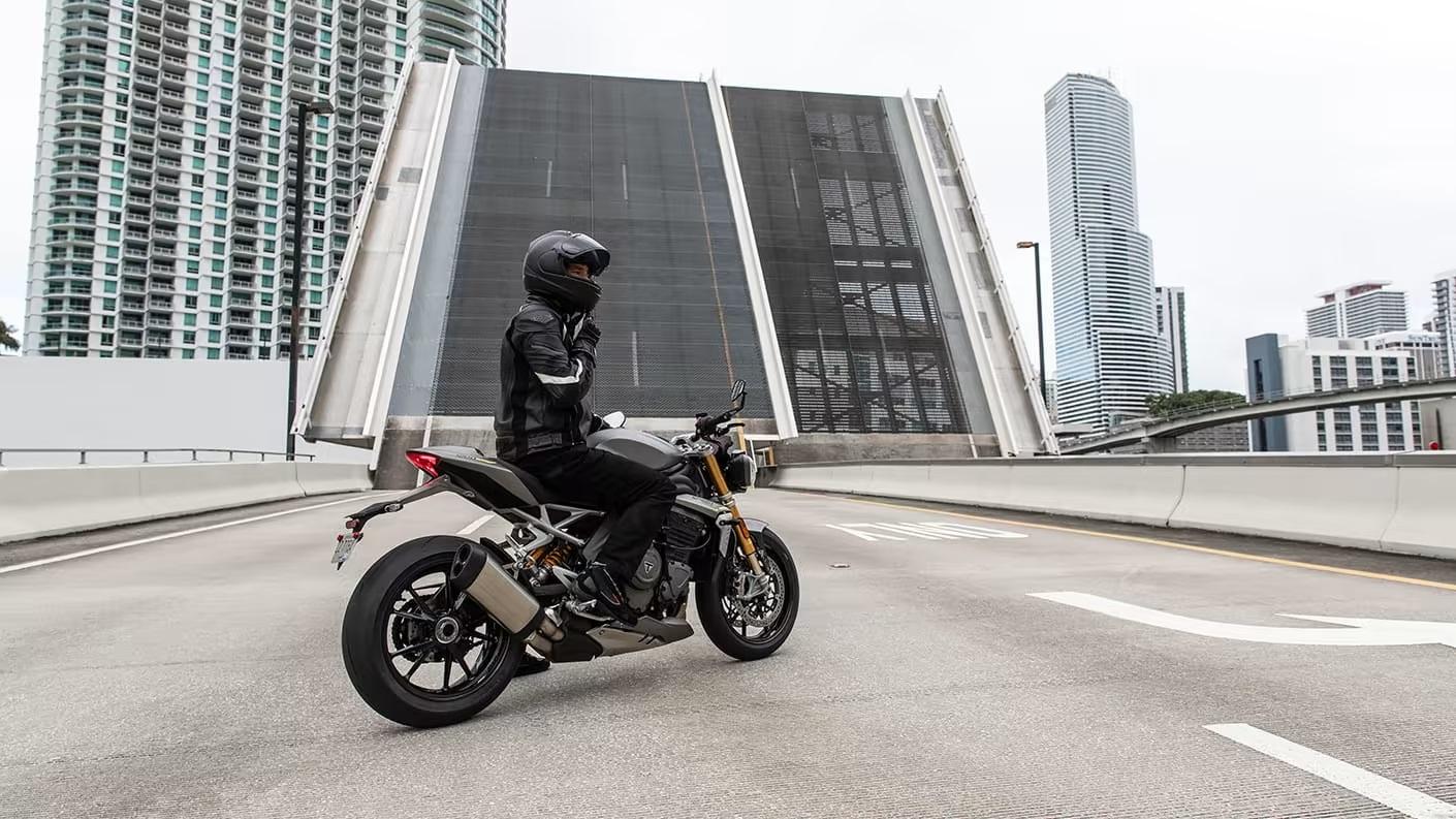 2024 TRIUMPH SPEED TRIPLE RS 1200 ROAD