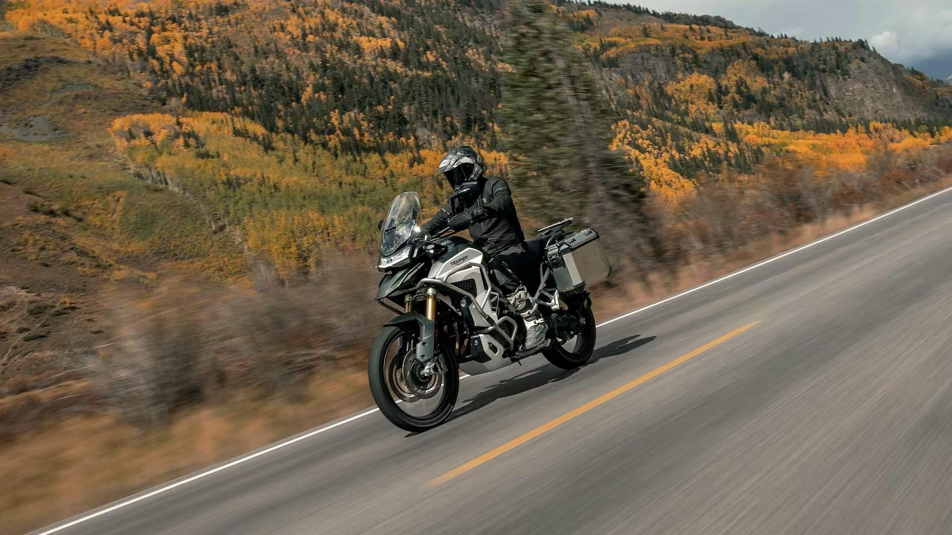 2024 TRIUMPH TIGER 1200 GT EXPLORER MY23 DUAL SPORTS