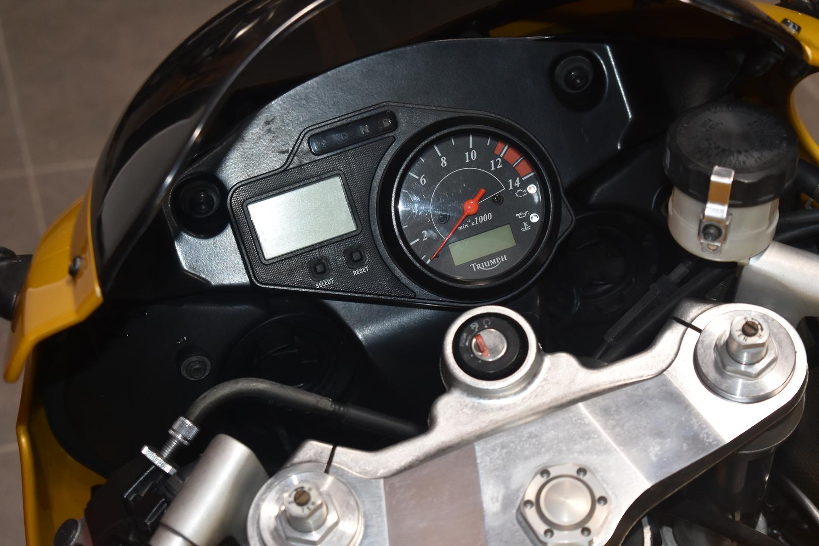 2006 TRIUMPH DAYTONA 955I SPORTS
