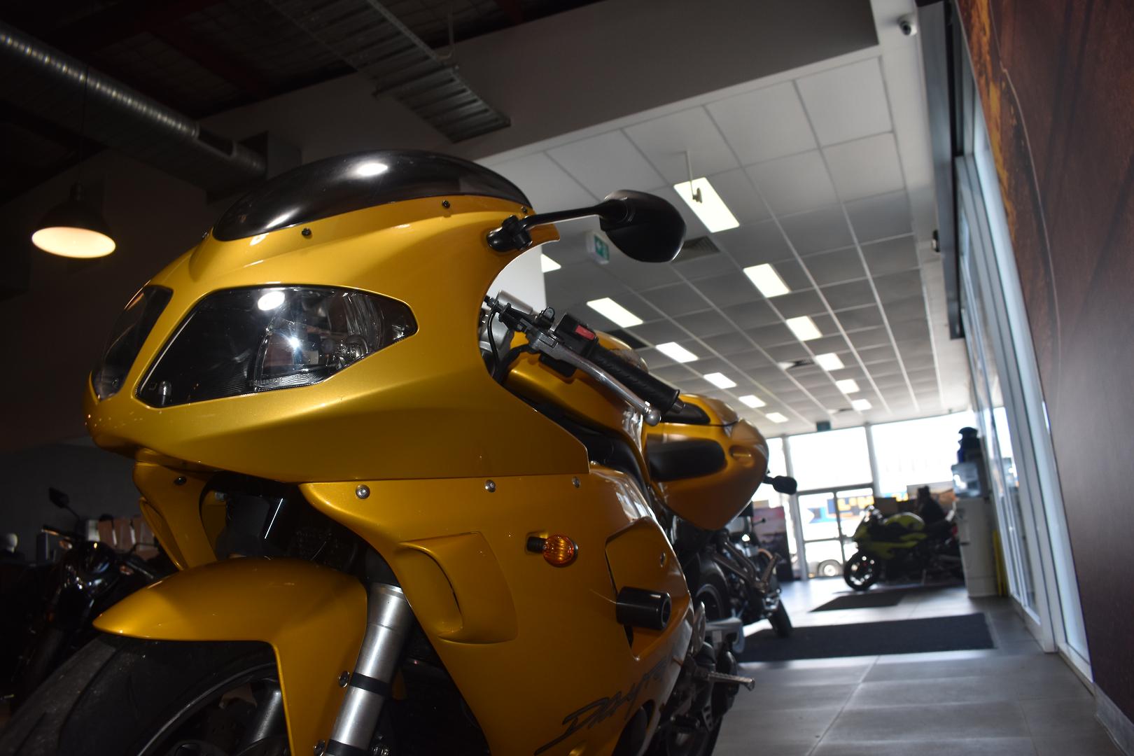 2006 TRIUMPH DAYTONA 955I SPORTS